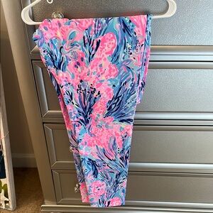 Excellent condition Lilly Pulitzer luxletic corso pants size 14